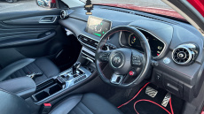 MG Hs 1.5 T-GDI Exclusive 5dr DCT Petrol Hatchback